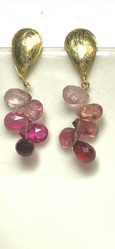 Pendiente de oro con turmalinas rosas