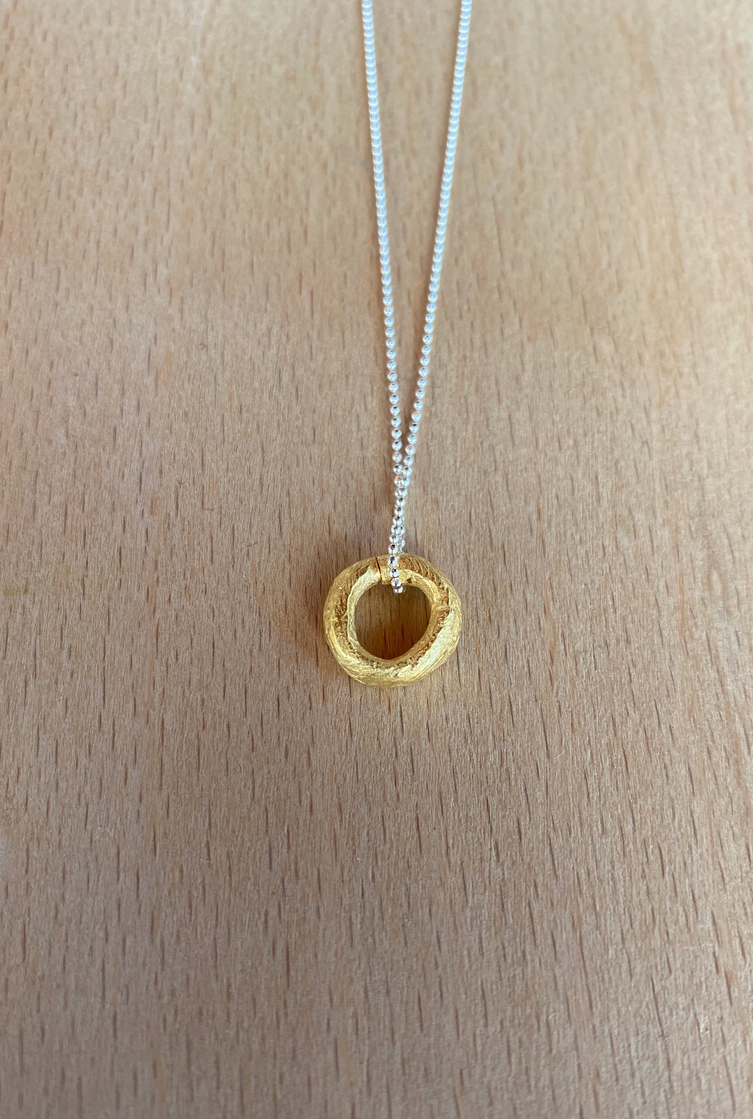 Colgante Donut dorado