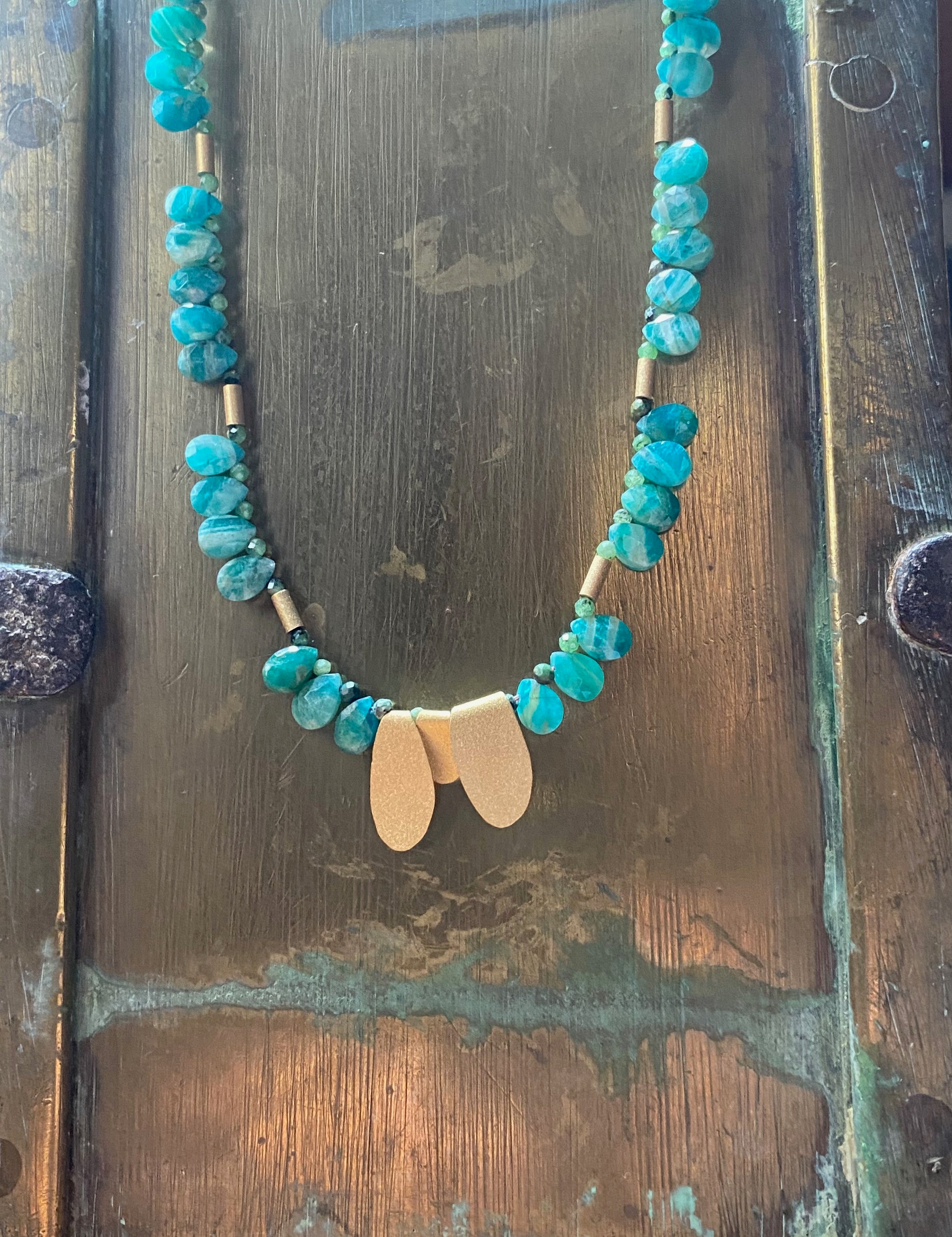Collar amazonita y oro
