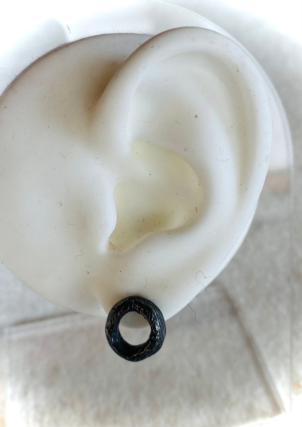 Pendiente donut oxidado